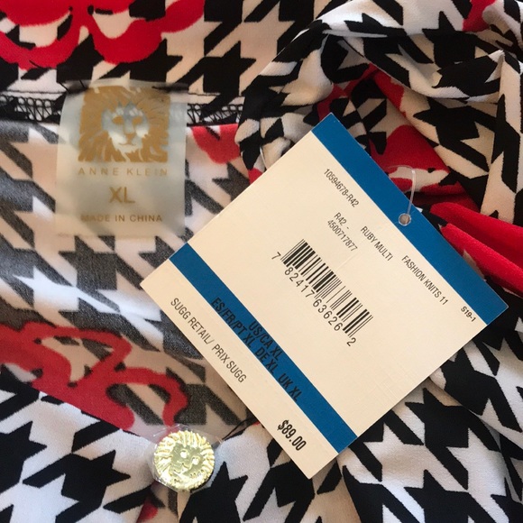 🔥1 hr SALE - Anne Klein top, keyhole front - Picture 2 of 4